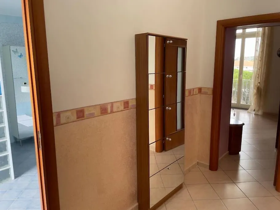 Free Wi-Fi- Vista Mare E Vesuvio-Casa Laura Lejlighed Napoli Italien